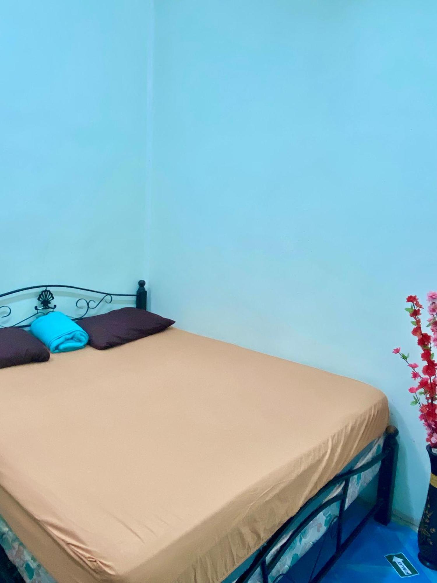 Umi Homestay Batu Buruk Kuala Terengganu Ngoại thất bức ảnh